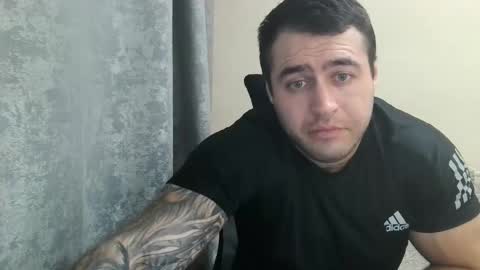 Snapshot of aaron_royal chatting on September 26, 4:33 pm Davin tayl online show from September 26, 4:33 pm