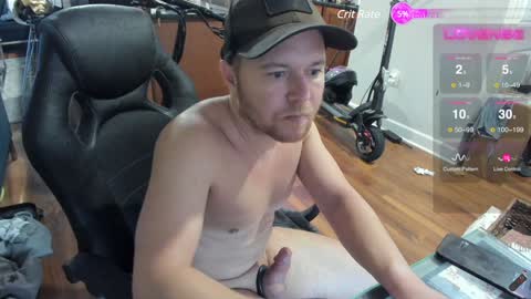 Snapshot of aaron_skye chatting on December 29, 12:20 am Aaron Skye online show from December 29, 12:20 am