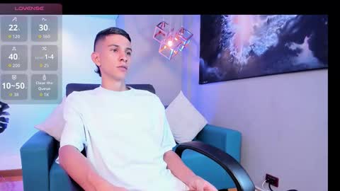 Aaron online show from March 21, 7:39 pm