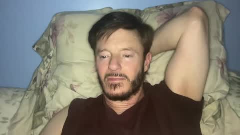 aaron_z8 online show from January 16, 6:46 am