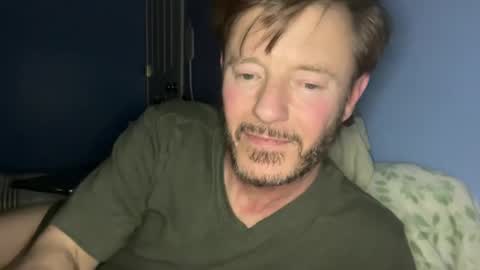 aaron_z8 online show from February 25, 6:14 am