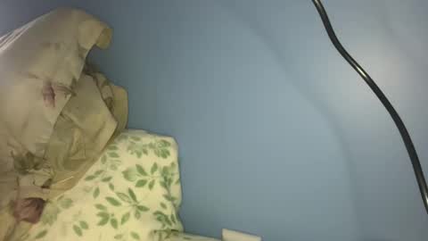 aaron_z8 online show from March 3, 4:58 am
