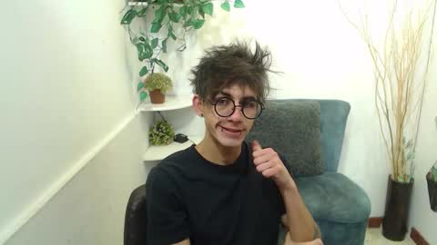 Aaron online show from February 18, 11:50 am