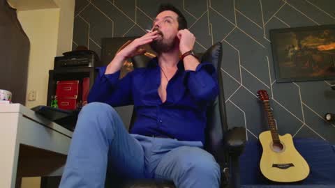 Aaron online show from January 19, 5:58 am