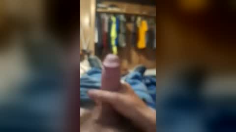 Snapshot of aaronbroughton344 chatting on July 11, 2:14 am aaronbroughton344 online show from July 11, 2:14 am