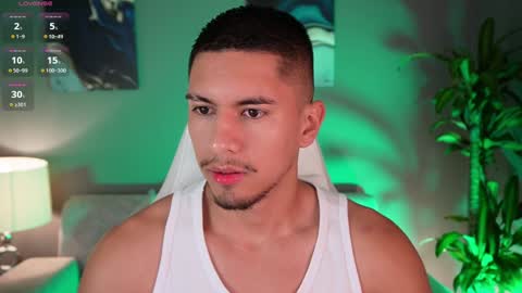 AARON  online show from January 20, 9:13 am