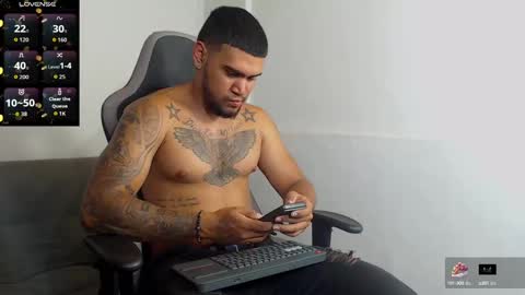 ig aaron hunter123 online show from October 1, 8:42 am