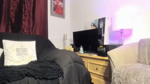 Aayra online show from January 4, 9:31 pm