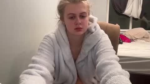 ababyy2901 online show from November 20, 6:02 am