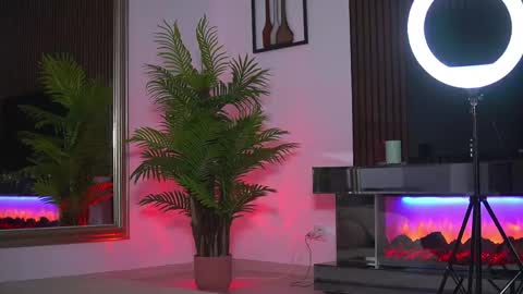 Snapshot of abbela_white chatting on May 21, 6:31 am Alexa online show from May 21, 6:31 am