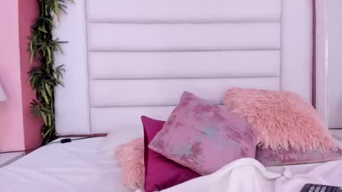 abbey_walker online show from February 26, 6:15 am