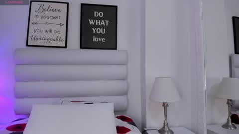 abbey_walker online show from January 12, 11:15 am