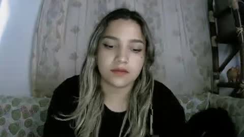 Snapshot of abbie_23 chatting on April 4, 8:01 am Abbie cute online show from April 4, 8:01 am