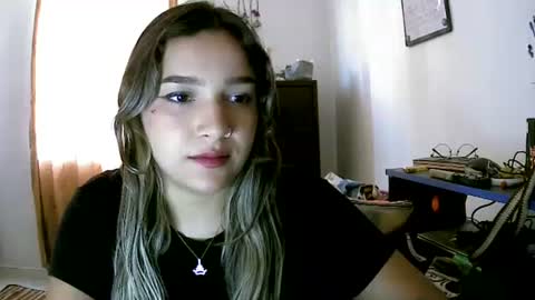 Snapshot of abbie_23 chatting on July 14, 4:56 pm Abbie cute online show from July 14, 4:56 pm