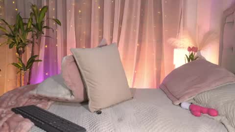 Abbie online show from March 27, 11:59 pm