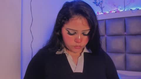 abbiee_collins online show from February 27, 6:02 am