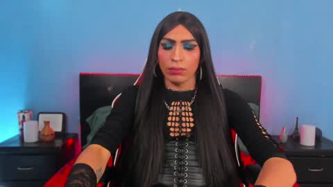 Abbigail Fuster  online show from January 13, 6:05 pm