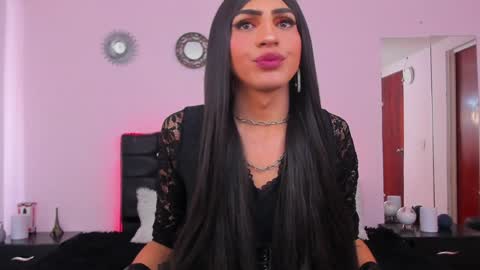 Abbigail Fuster  online show from January 23, 2:17 pm