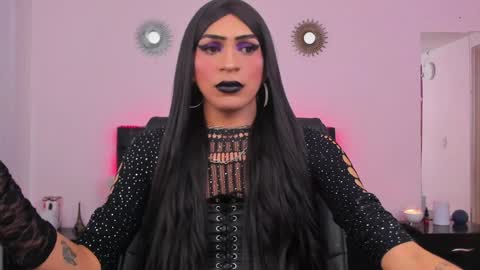 Abbigail Fuster  online show from February 7, 7:07 am