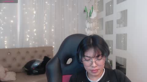 Snapshot of abbiross chatting on December 29, 10:03 pm Abbi online show from December 29, 10:03 pm