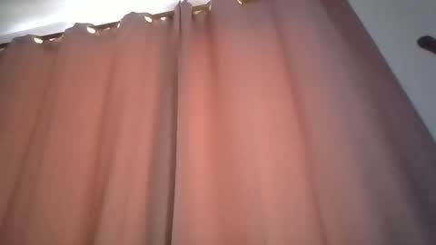 abby_moss_2 online show from April 1, 12:50 pm