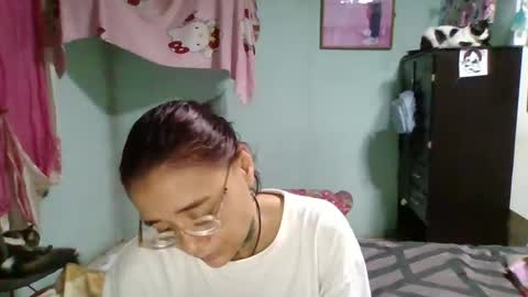 Snapshot of abbyasher chatting on December 11, 3:02 am Abby online show from December 11, 3:02 am