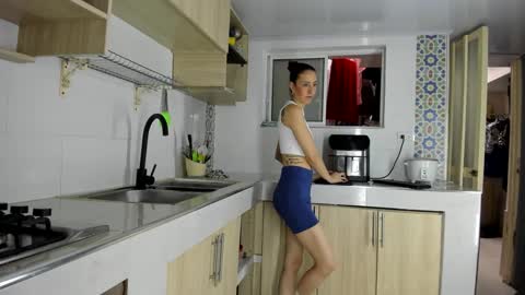 sara online show from September 13, 8:08 pm