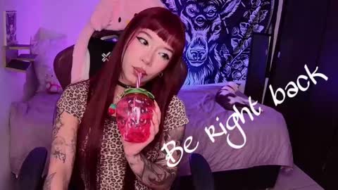 Snapshot of abbylizzyxx chatting on October 9, 11:14 pm Abby Lizzy online show from October 9, 11:14 pm