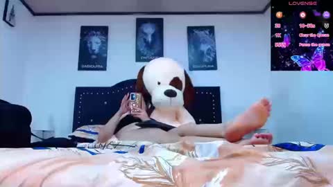 Snapshot of abbyshinne chatting on September 25, 4:11 pm abbyshinne online show from September 25, 4:11 pm