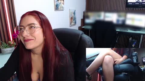 Abby Stones online show from February 1, 6:08 pm