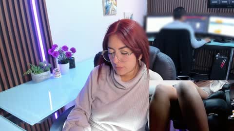 Abby Stones online show from February 4, 5:45 pm