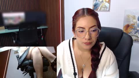 Abby Stones online show from March 5, 5:50 pm