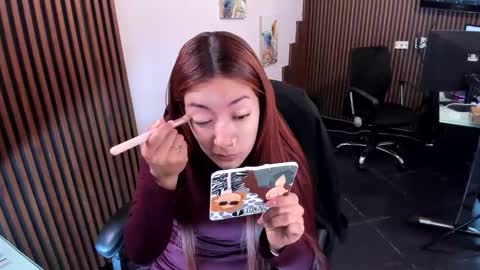 Abby Stones online show from November 7, 11:10 am