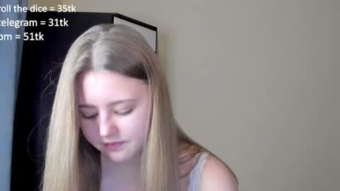 Snapshot of abbywyte chatting on January 25, 1:19 pm Abby    Stream at Sat  Sun  Mon  Fri online show from January 25, 1:19 pm