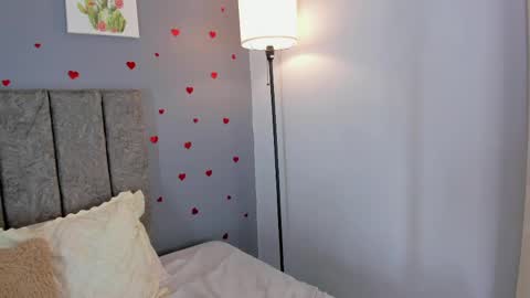 Snapshot of abbyy222 chatting on May 22, 10:37 pm Abby online show from May 22, 10:37 pm
