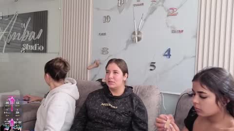 Snapshot of abella_as chatting on December 1, 1:49 pm Abella online show from December 1, 1:49 pm