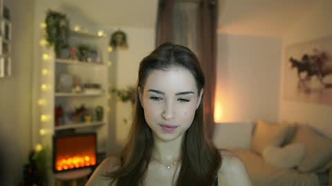 Snapshot of abella_danger_x chatting on December 17, 9:28 am abella_danger_x online show from December 17, 9:28 am