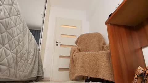 Mermaid online show from November 8, 7:45 pm