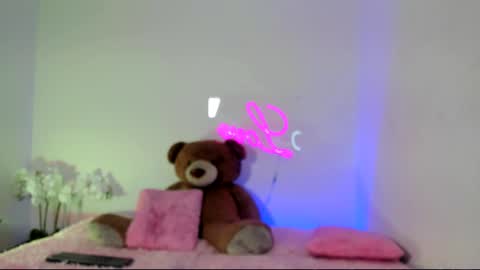  Abella and Kendra  online show from February 14, 1:56 am