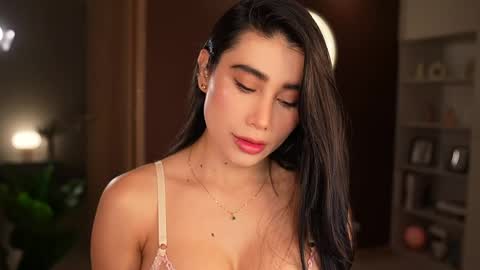 Snapshot of abie_owen chatting on May 10, 12:16 am abie_owen online show from May 10, 12:16 am