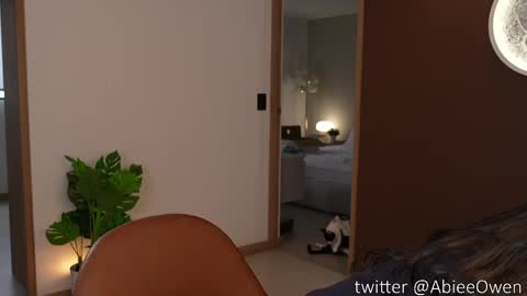 Snapshot of abie_owen chatting on June 7, 9:51 pm abie_owen online show from June 7, 9:51 pm