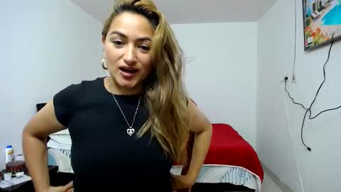 ximena online show from November 6, 1:23 pm