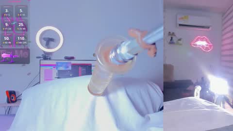 Abigail online show from January 15, 6:33 pm