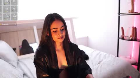 Abigail online show from March 21, 1:26 pm