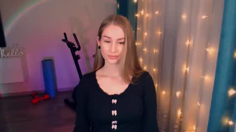 Snapshot of abigail_flex chatting on February 22, 6:41 pm Anna online show from February 22, 6:41 pm