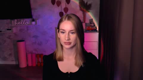 Snapshot of abigail_flex chatting on October 10, 6:29 pm Anna online show from October 10, 6:29 pm