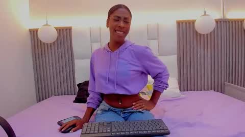 Snapshot of abigail_montoya chatting on September 23, 11:57 am Abigail online show from September 23, 11:57 am