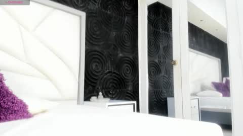 Abigail online show from November 25, 11:10 am