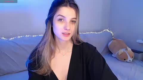 Snapshot of abigailwills chatting on June 16, 12:30 pm Abigail online show from June 16, 12:30 pm