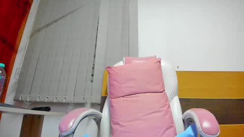 Abigail online show from February 25, 6:14 am